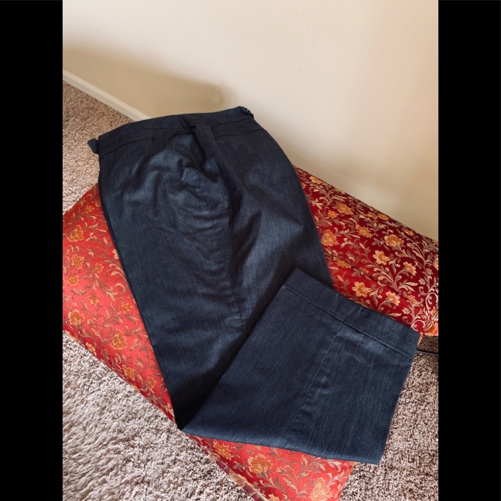 Loft Capris Pants - image 3